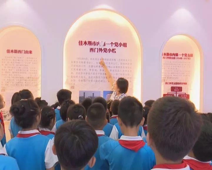 探索我老婆每天都要加班到晚上10点,这个应该怎么办热议话题,红迪网等你来发声!